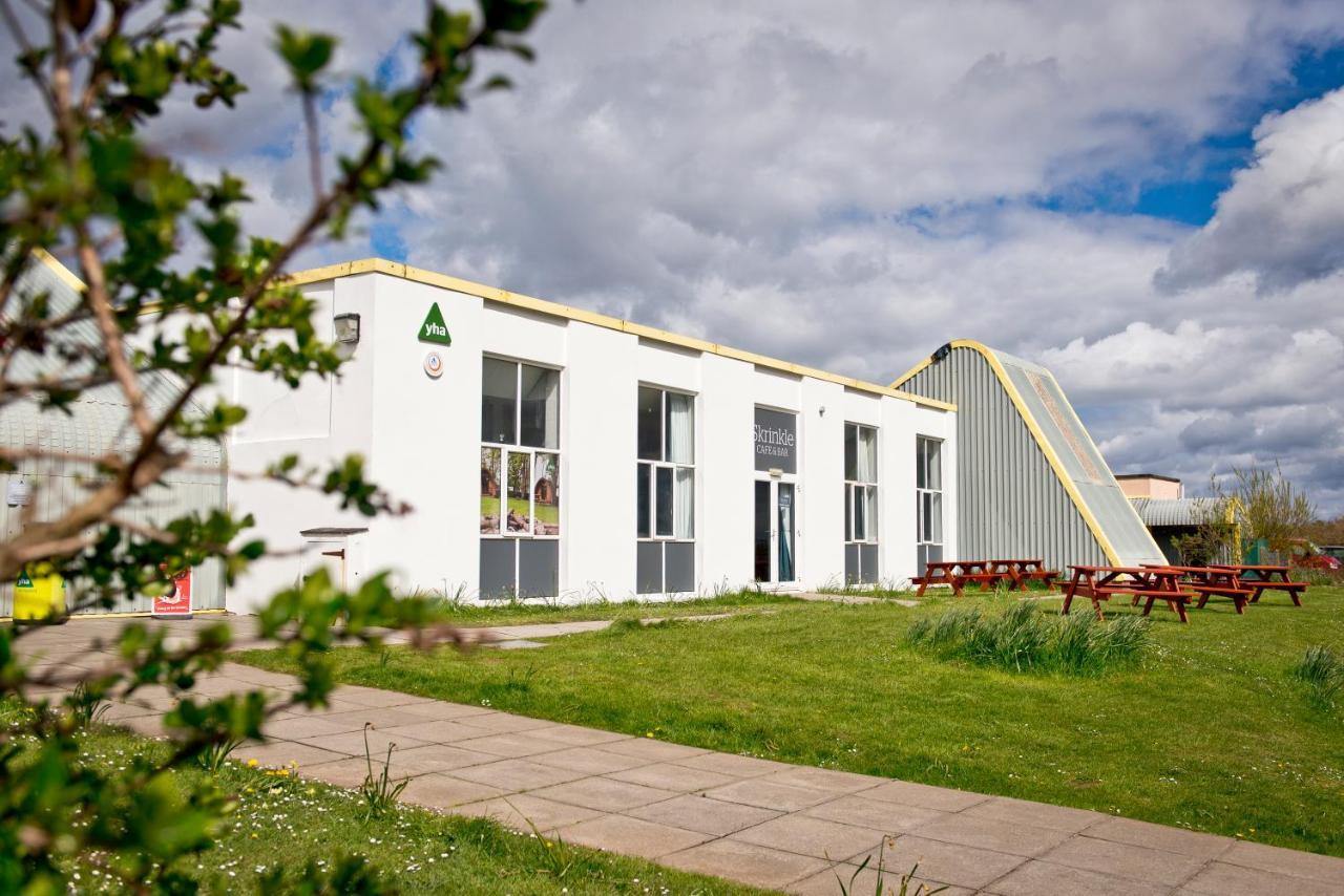 A Pousada Yha Manorbier Tenby Exterior foto