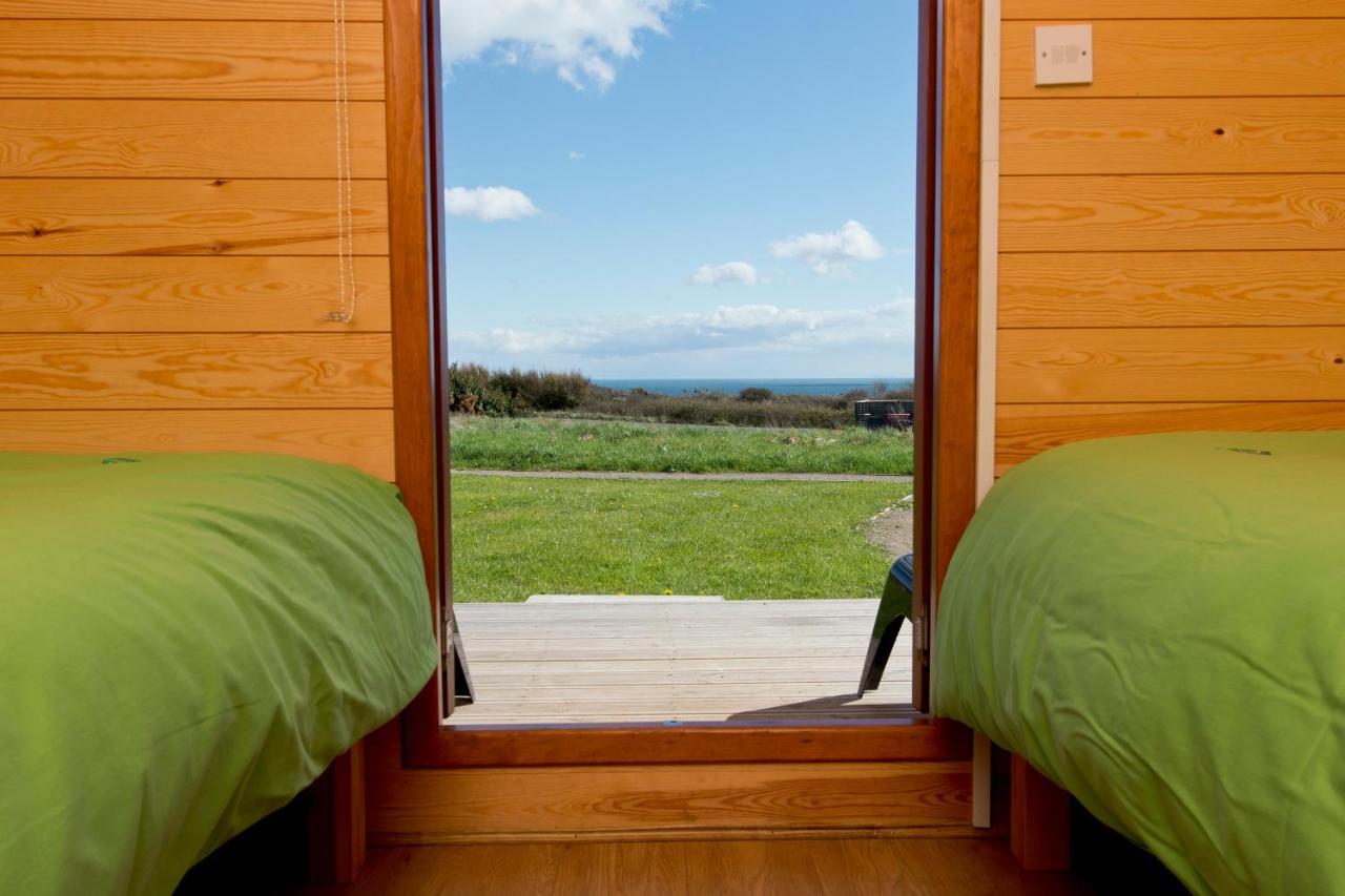 A Pousada Yha Manorbier Tenby Exterior foto